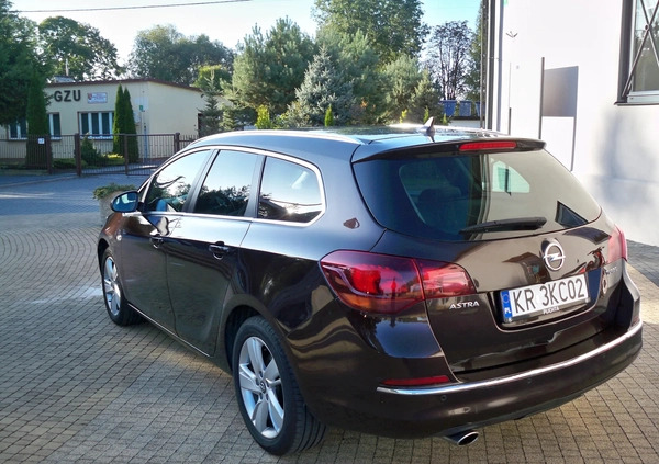 Opel Astra cena 34500 przebieg: 191000, rok produkcji 2012 z Kraków małe 67
